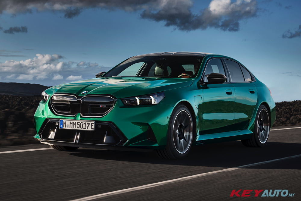 新一代BMW M5 登场，改采4.4T V8 PHEV，爆发727PS/1,000 Nm，3.5 秒破百
