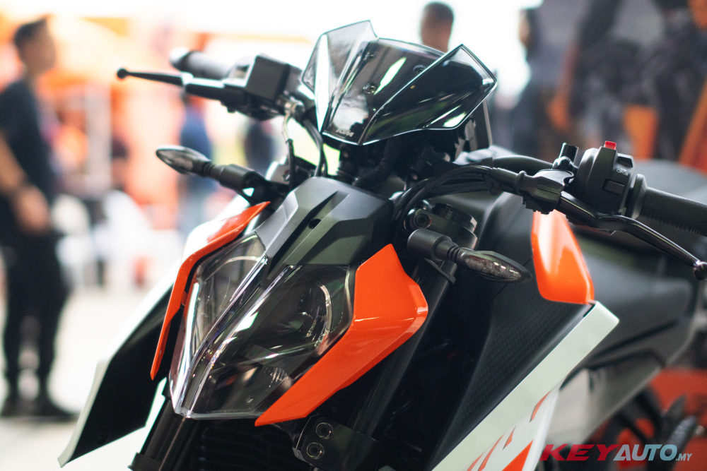 KTM Duke “公爵” 家族 30 周年庆！大马一口气推出 4 款新车：250 Duke、390 Duke、990 Duke、250 ...